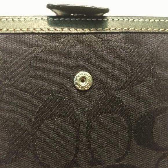 NWOT Coach Signature Black Canvas Wallet - Picture 6 of 8